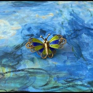 🦋Antique Italian gold-plated silver filigree butterfly pin